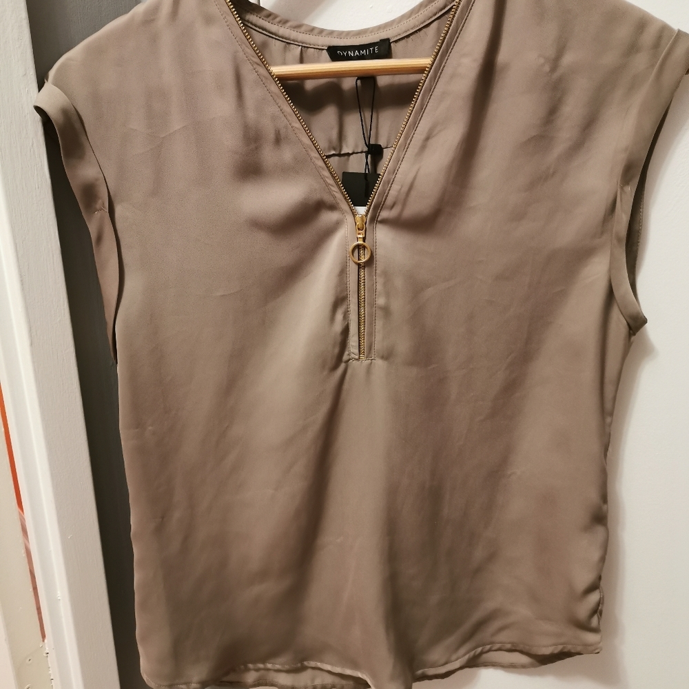 DYNAMITE Blouse XS-M